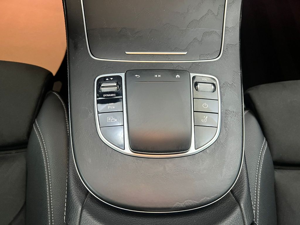 Mercedes-Benz E 300 2021