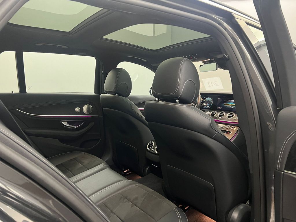 Mercedes-Benz E 300 2021