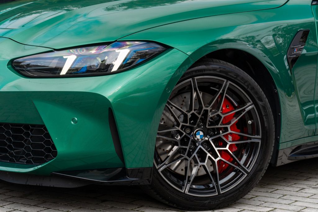 BMW M4 2025