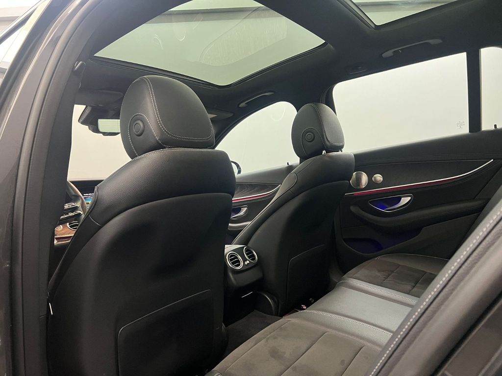 Mercedes-Benz E 300 2021