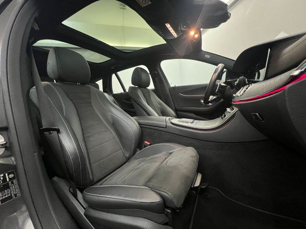 Mercedes-Benz E 300 2021