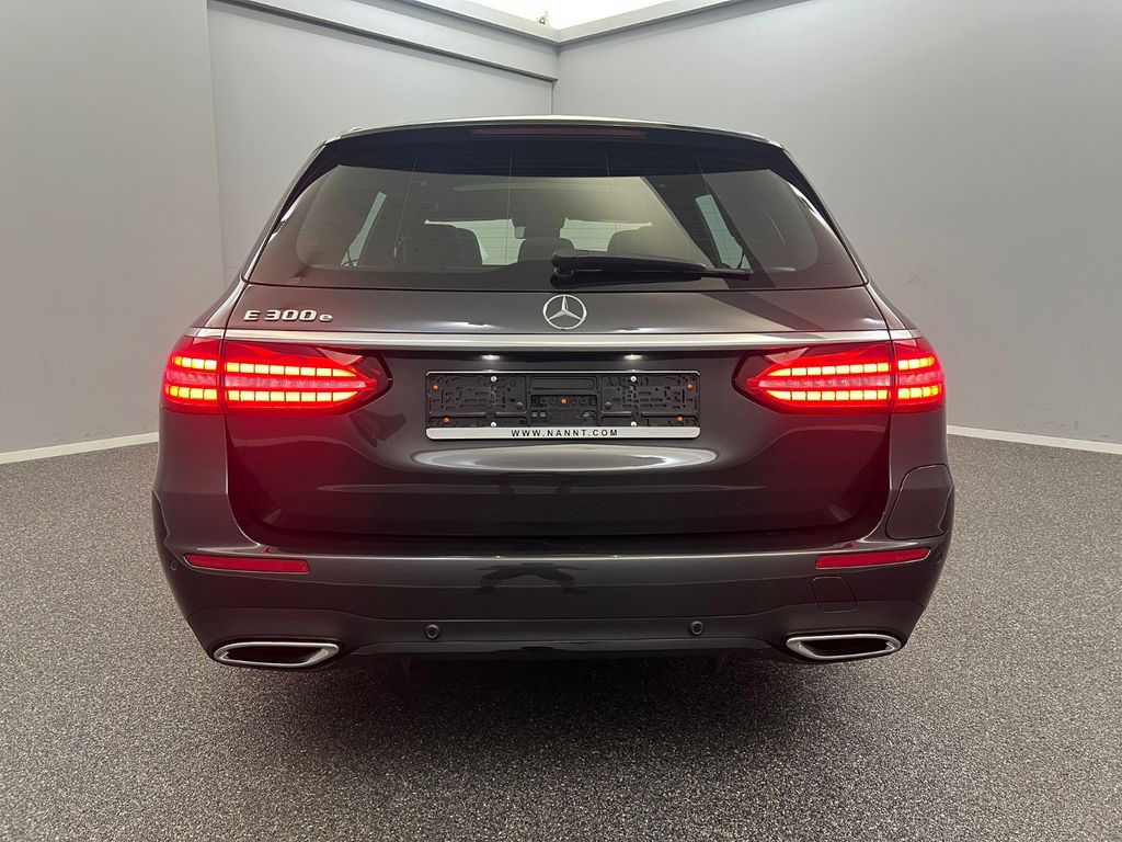 Mercedes-Benz E 300 2021