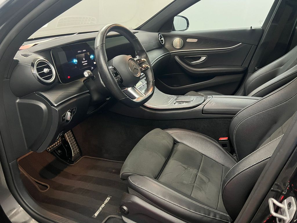 Mercedes-Benz E 300 2021