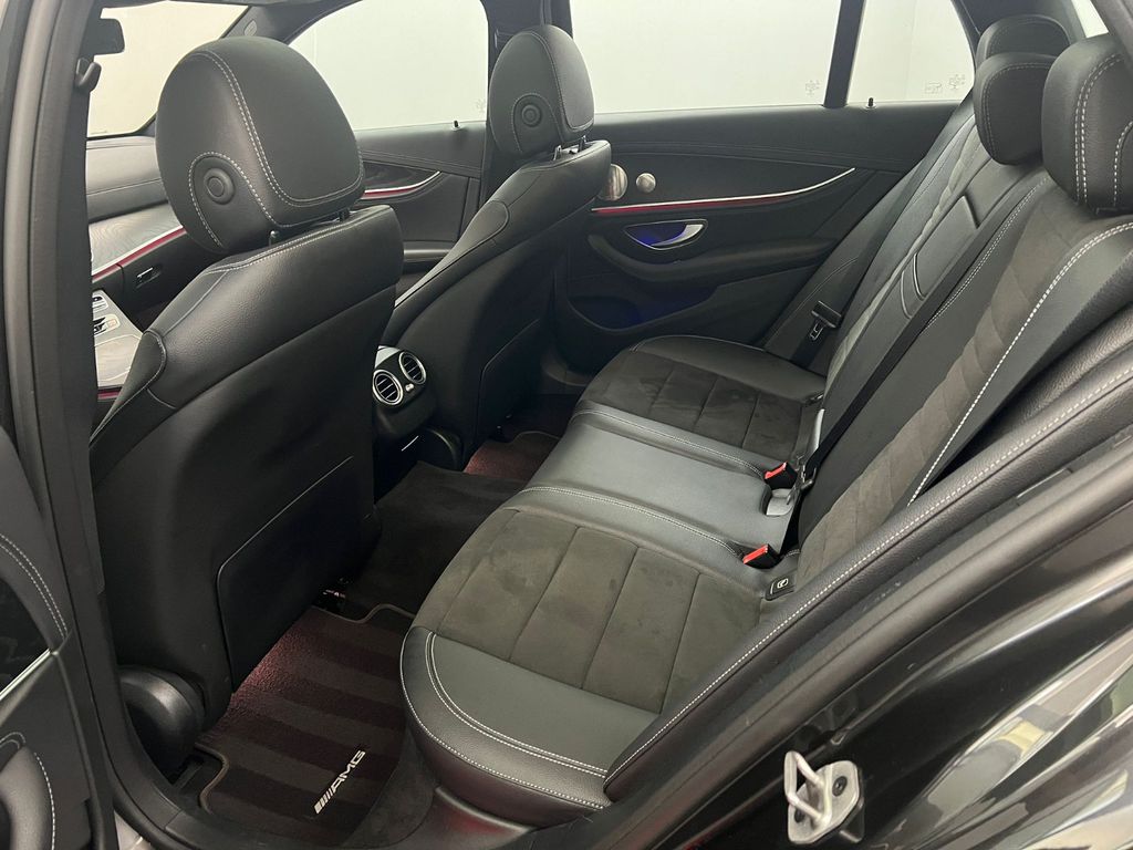 Mercedes-Benz E 300 2021
