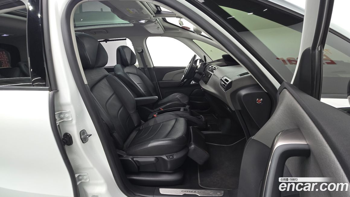 Citroen-DS C4 SpaceTourer 2021