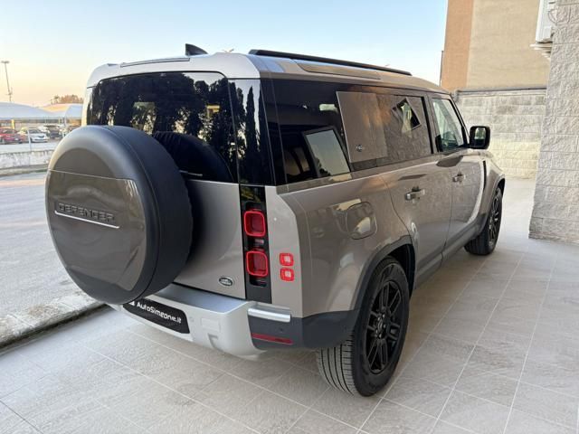 Land Rover Defender 2023