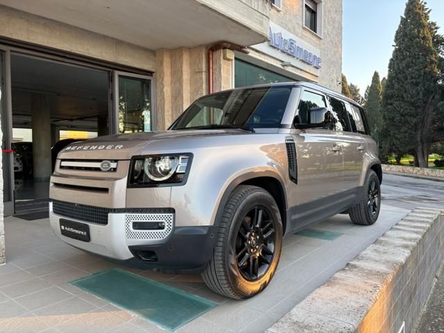 Land Rover Defender 2023