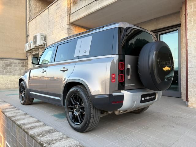 Land Rover Defender 2023