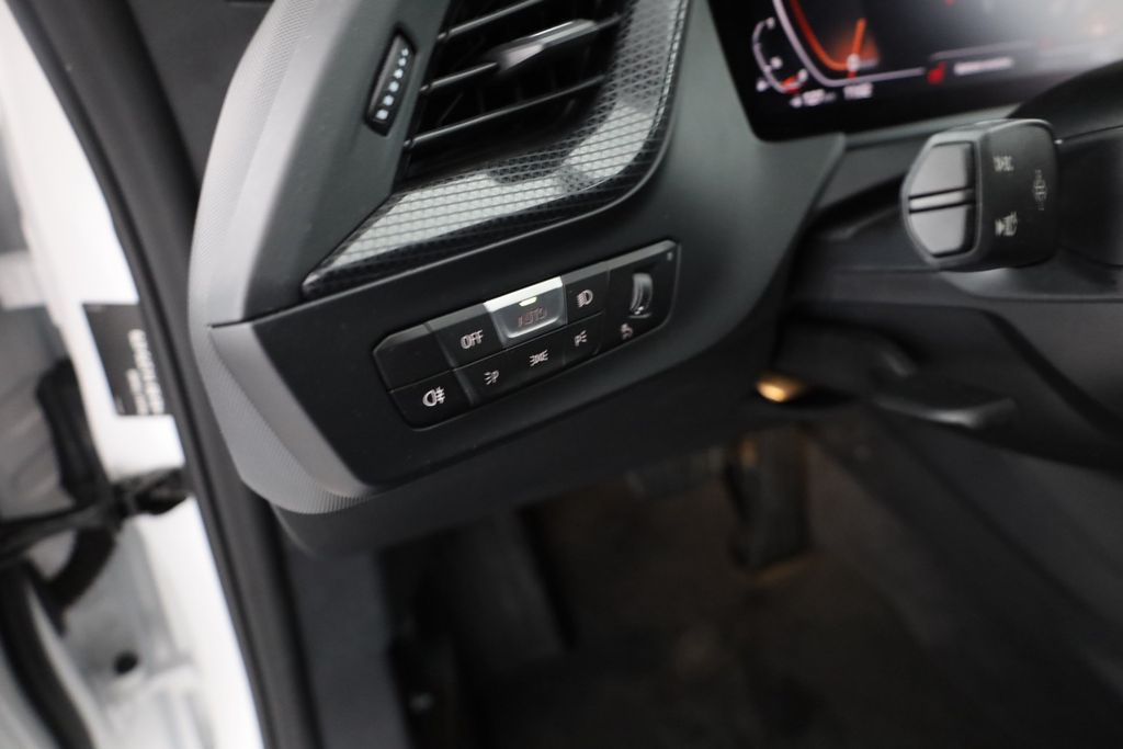 BMW 218 2024