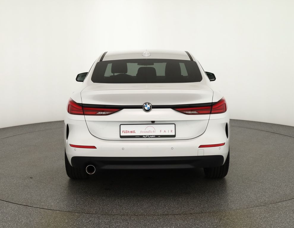 BMW 218 2024
