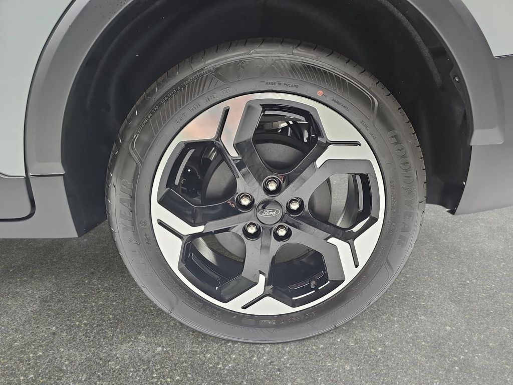 Ford Tourneo Courier 2025