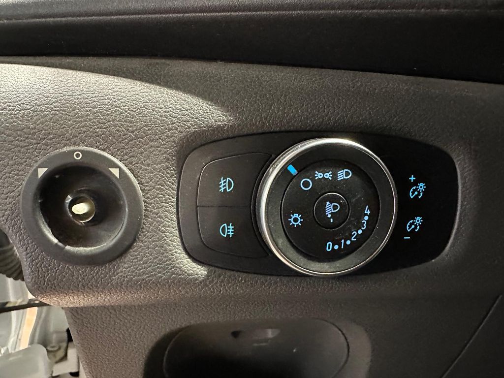 Ford Transit 2021
