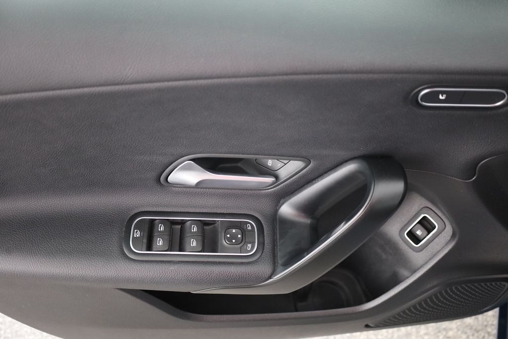 Mercedes-Benz A 250 2021