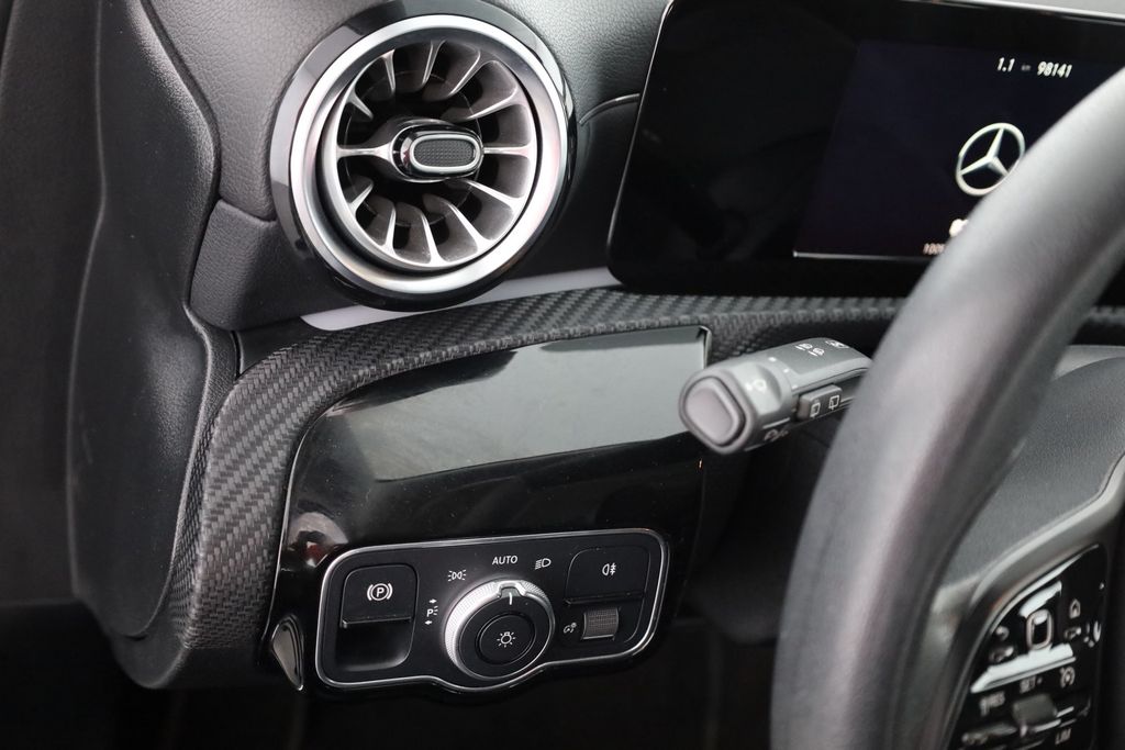 Mercedes-Benz A 250 2021