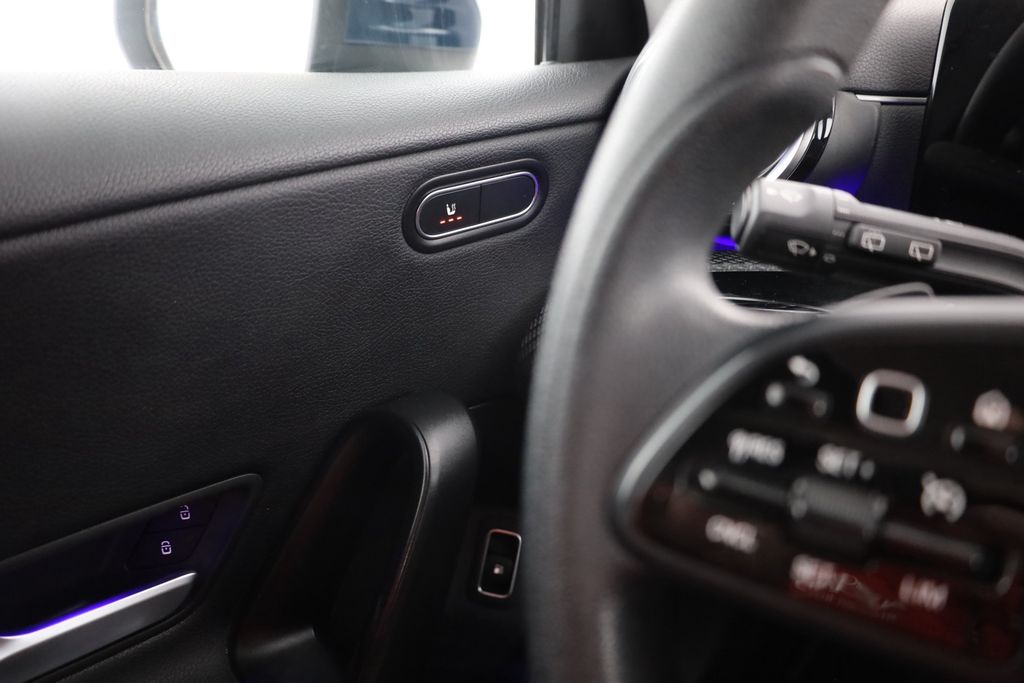 Mercedes-Benz A 250 2021