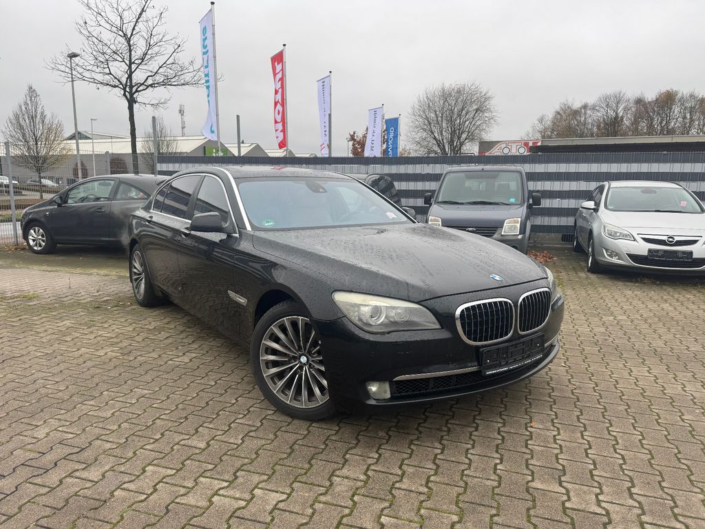 BMW 750 2009