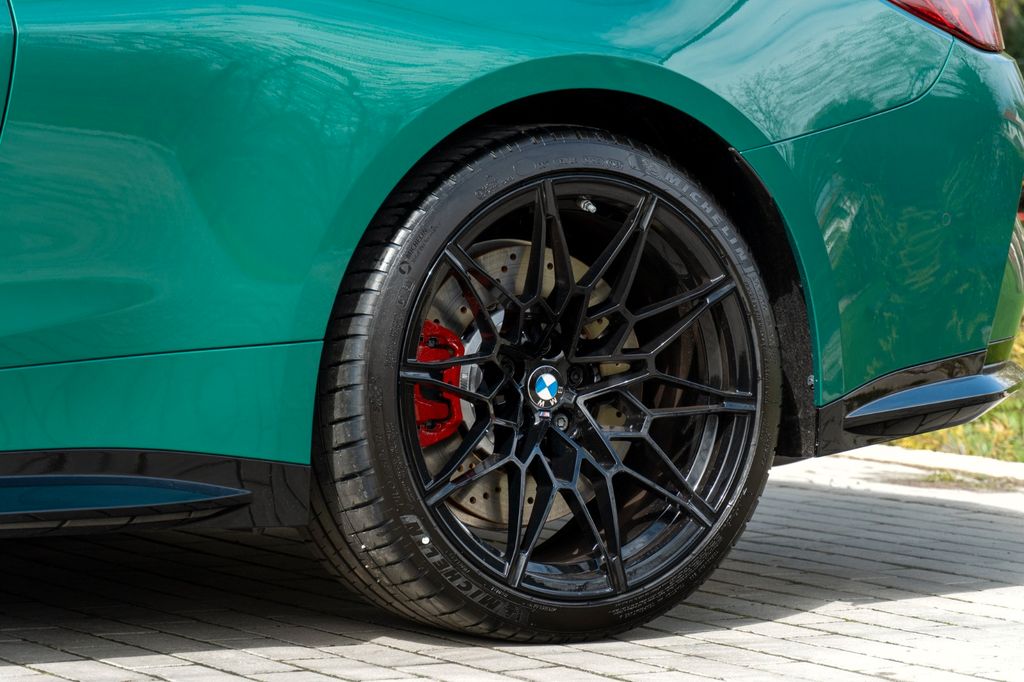 BMW M4 2025