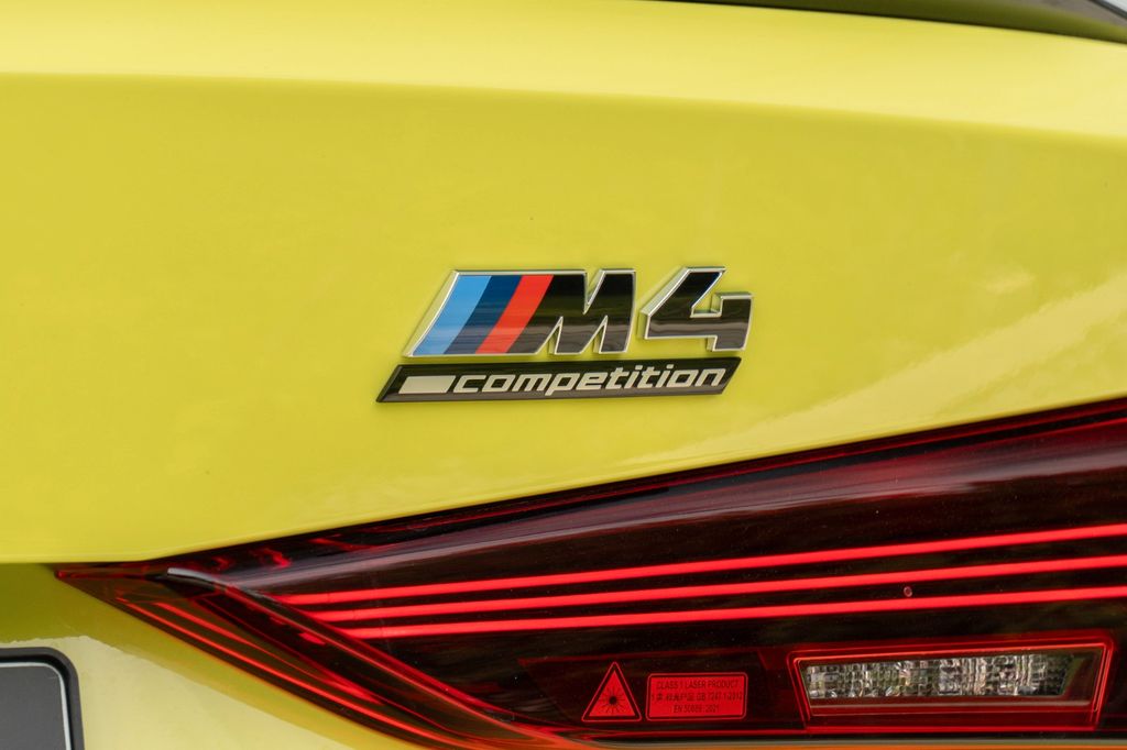 BMW M4 2025