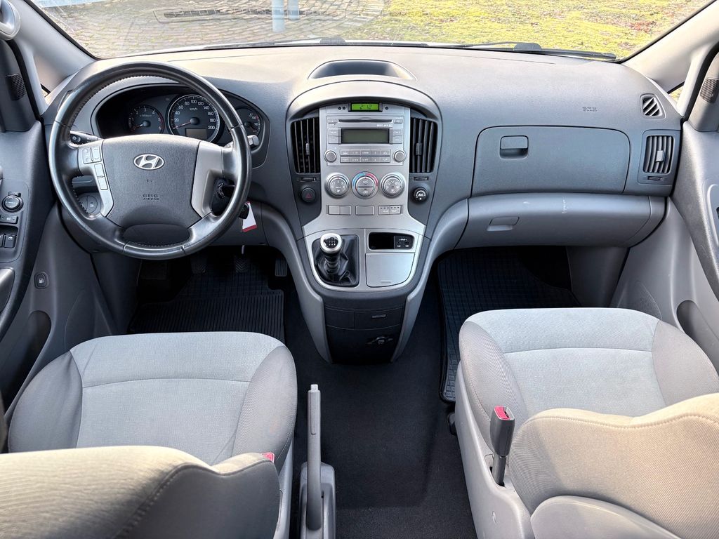 Hyundai H-1 2014