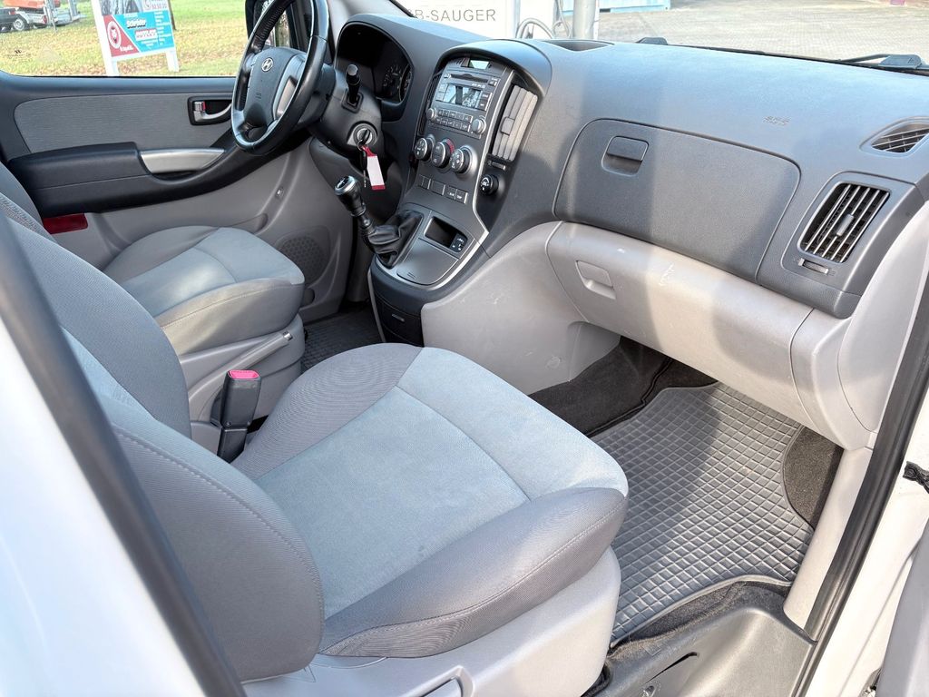 Hyundai H-1 2014