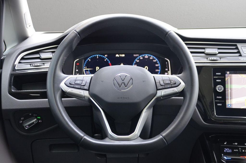 Volkswagen Touran 2023