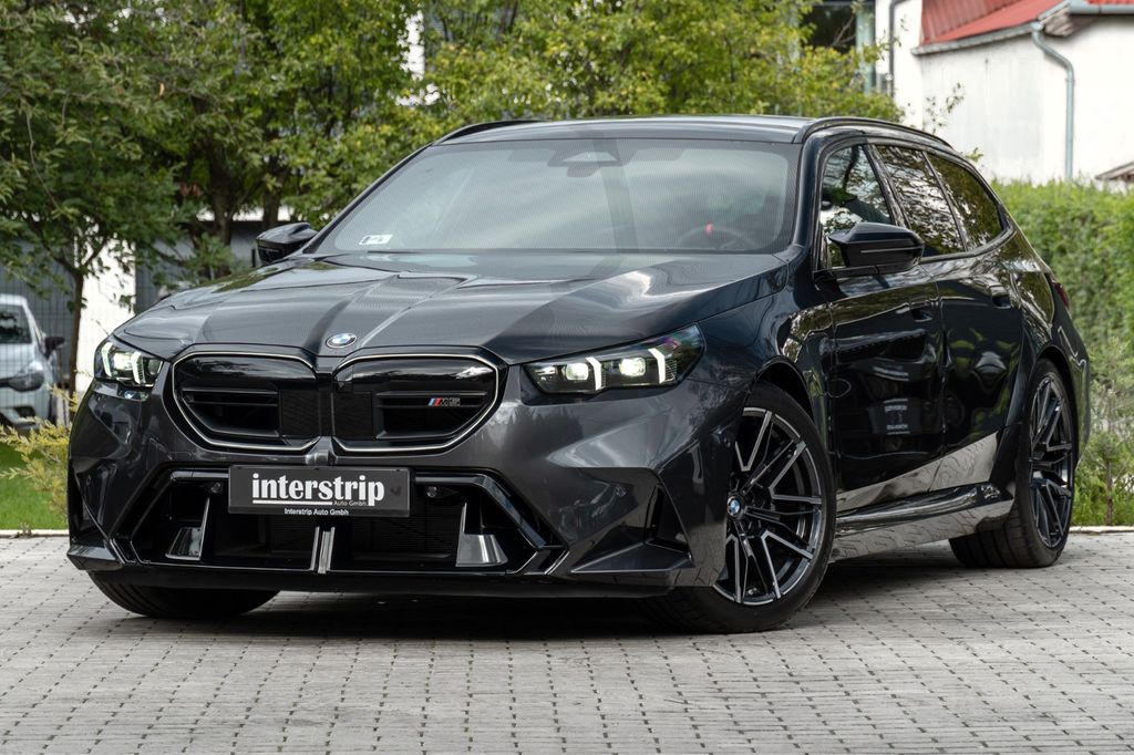 BMW M5 2025
