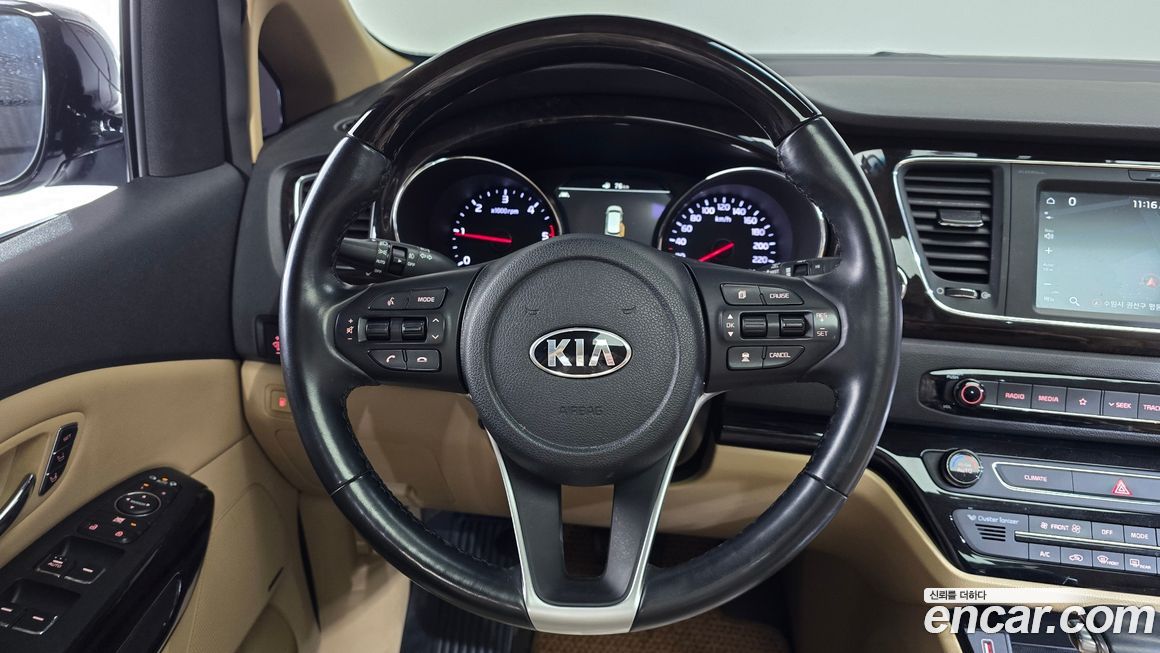 Kia Canival 2019