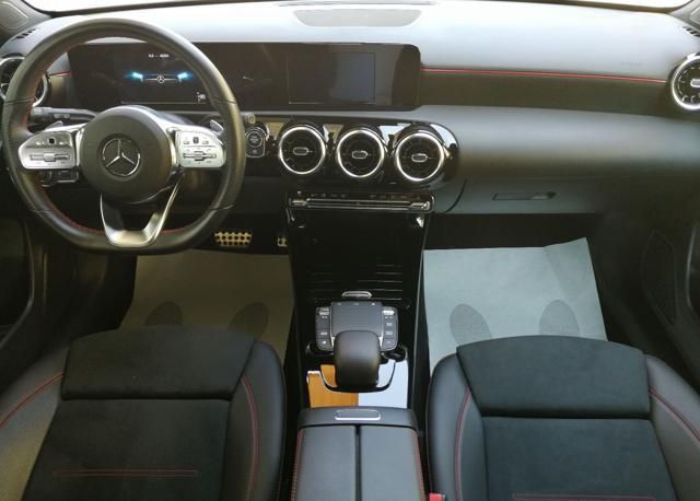 Mercedes-Benz A 180 2021