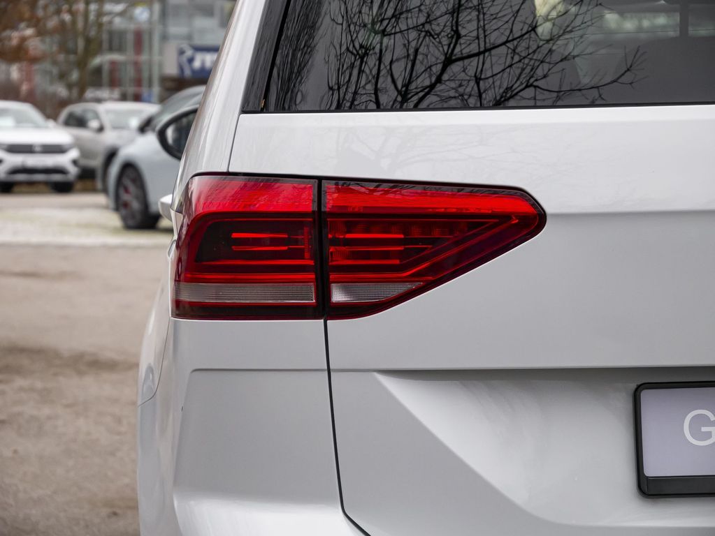 Volkswagen Touran 2023