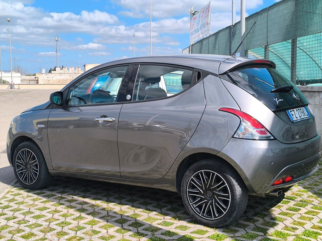 Lancia Ypsilon 2019