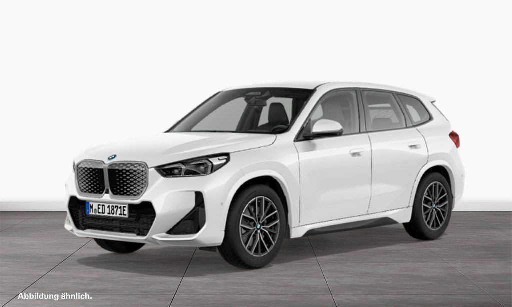 BMW iX1 2025