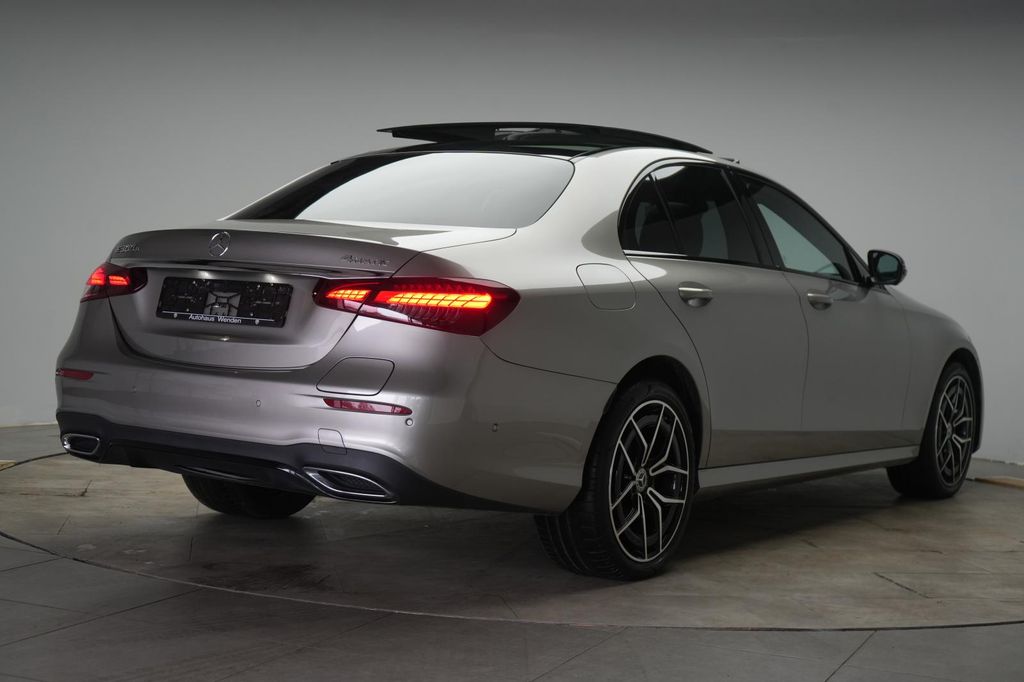 Mercedes-Benz E 300 2022