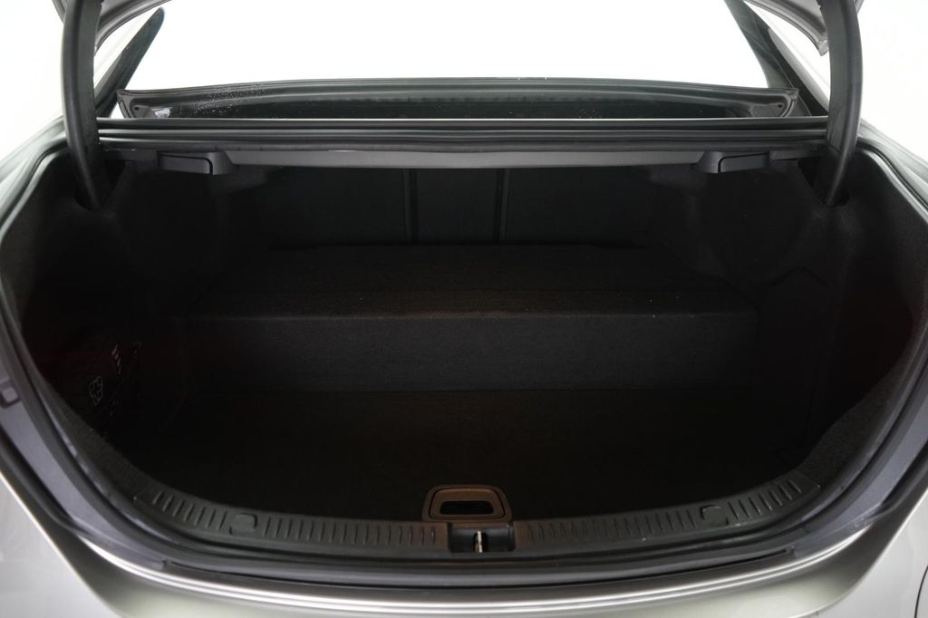 Mercedes-Benz E 300 2022