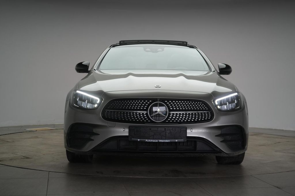 Mercedes-Benz E 300 2022