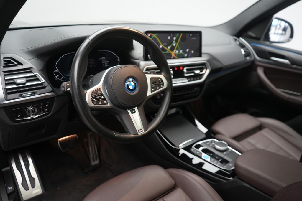 BMW iX3 2023