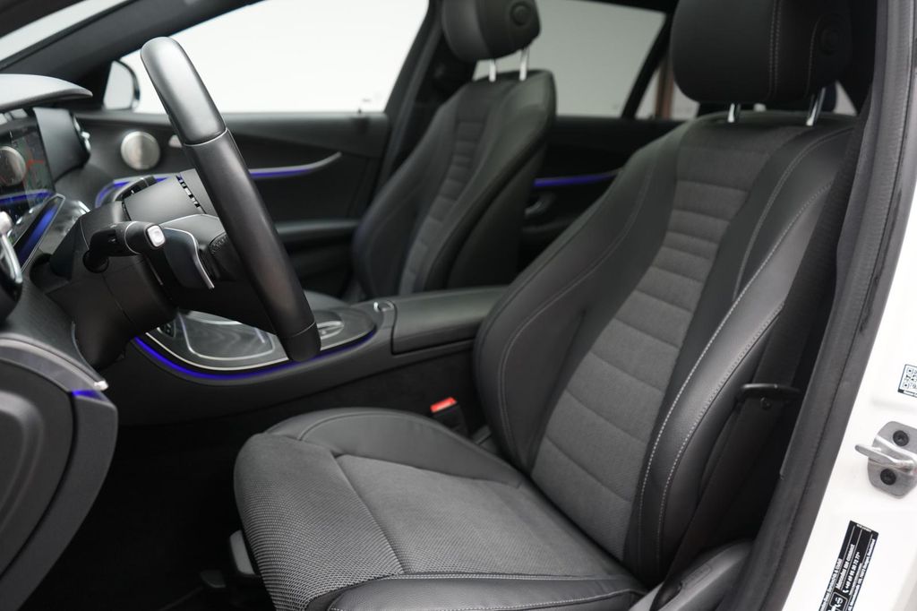 Mercedes-Benz E 300 2022