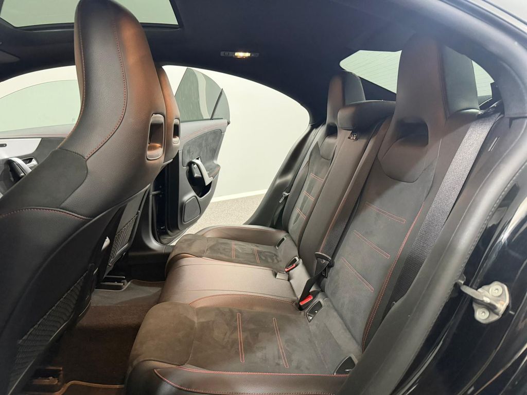 Mercedes-Benz CLA 180 2021