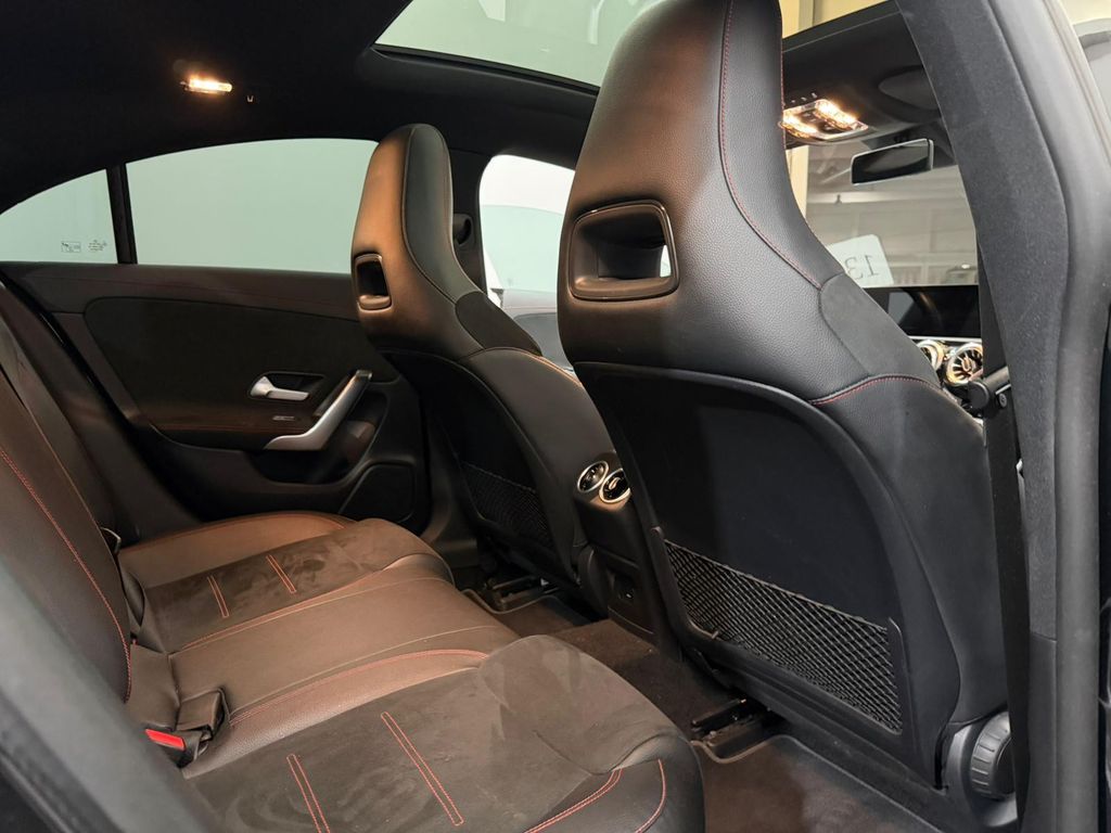 Mercedes-Benz CLA 180 2021