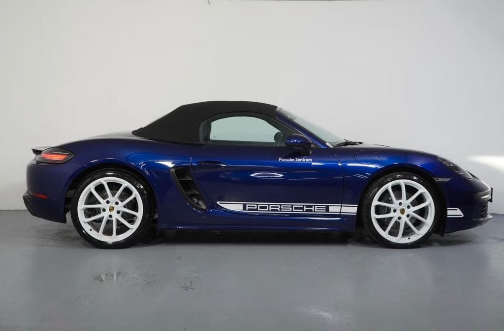 Porsche Boxster 2025