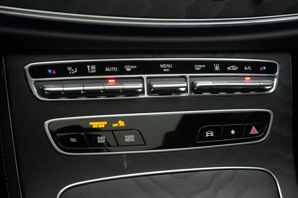 Mercedes-Benz E 300 2022