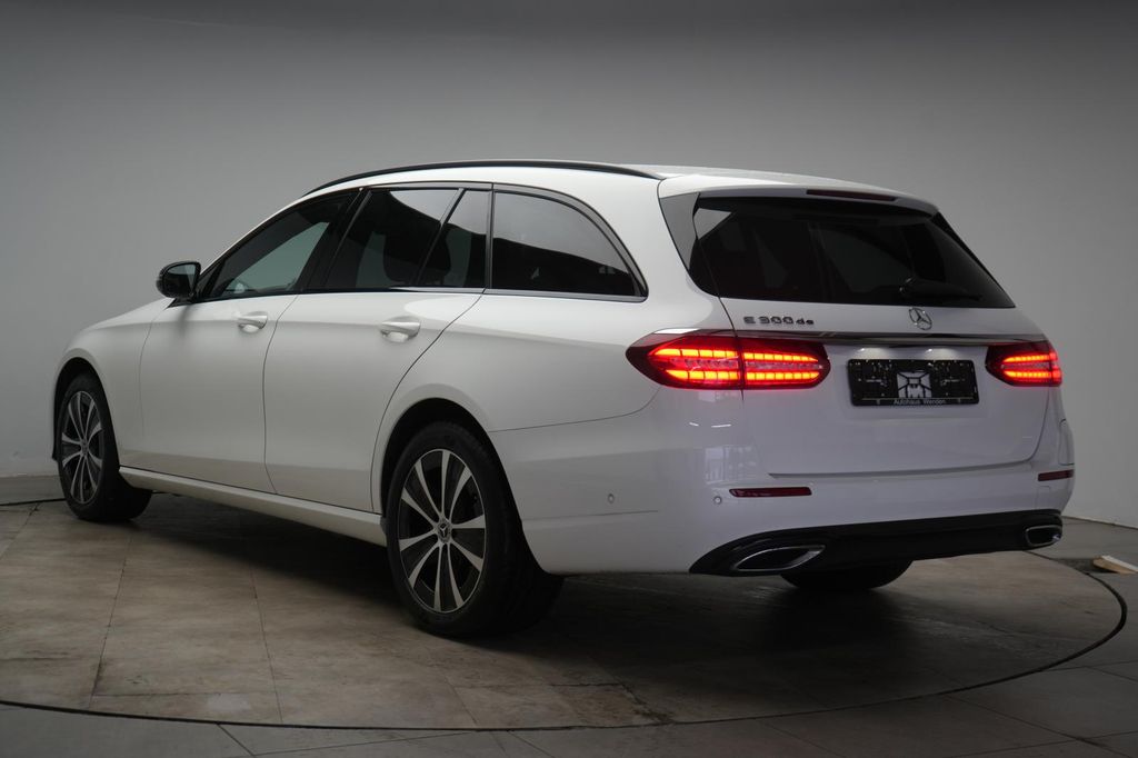 Mercedes-Benz E 300 2022