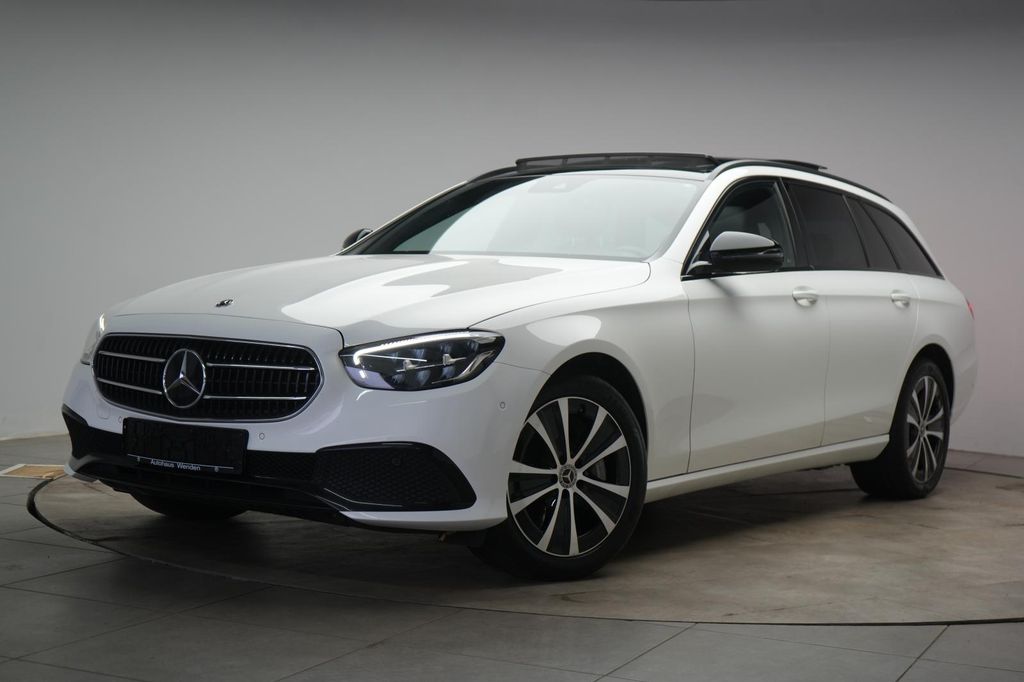 Mercedes-Benz E 300 2022