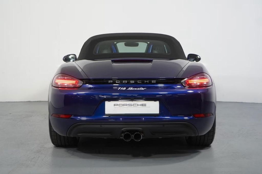 Porsche Boxster 2025