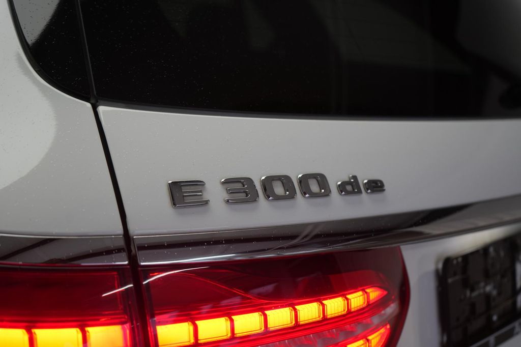 Mercedes-Benz E 300 2022