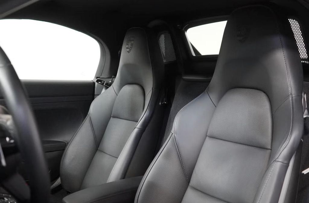 Porsche Boxster 2025