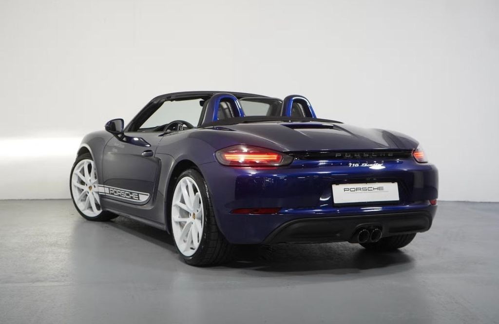Porsche Boxster 2025