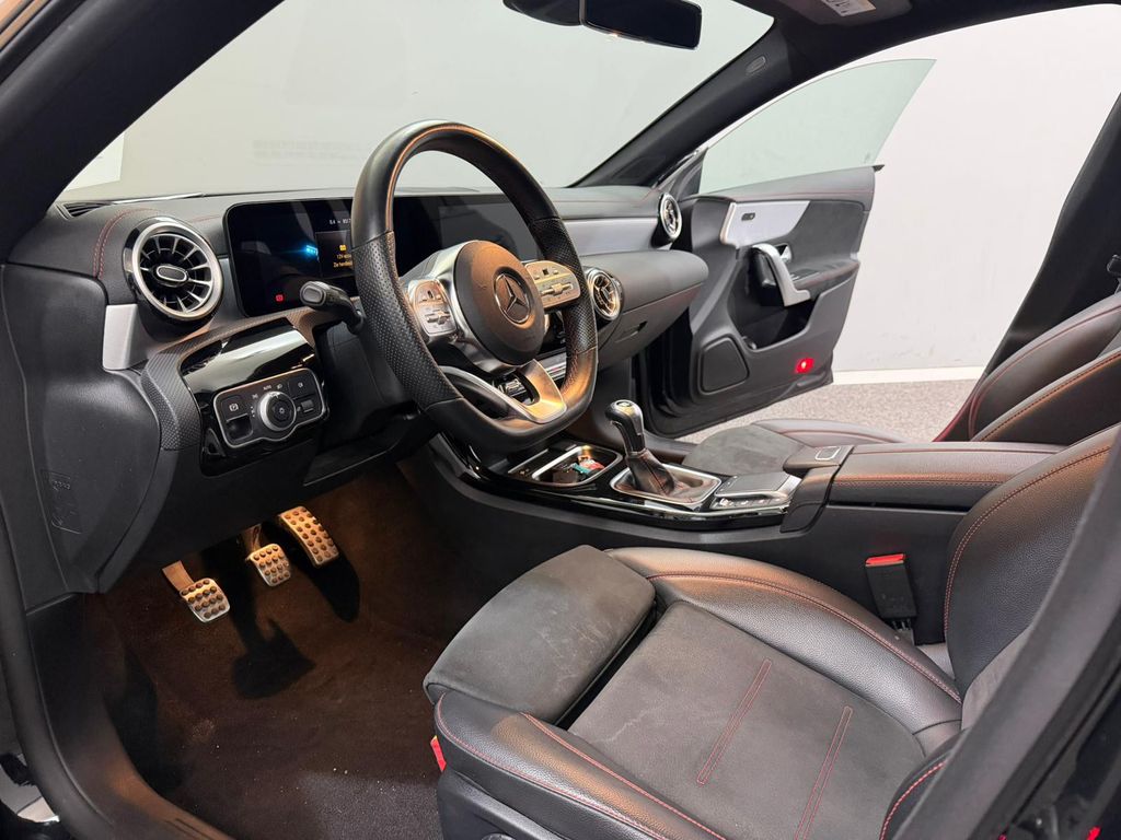 Mercedes-Benz CLA 180 2021