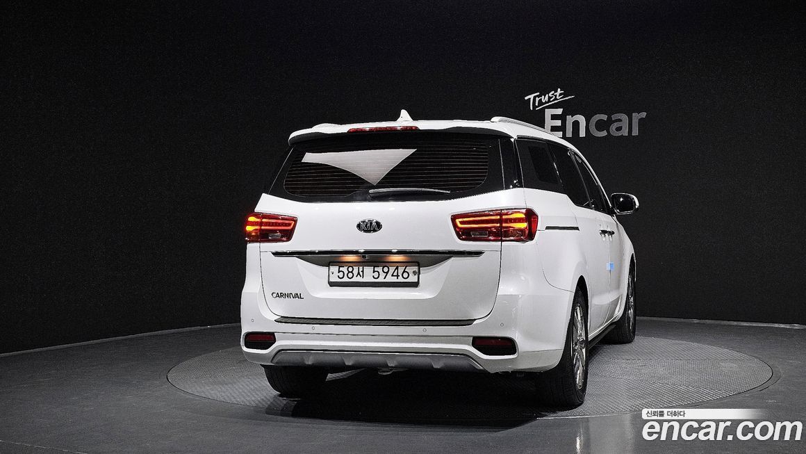 Kia Canival 2019