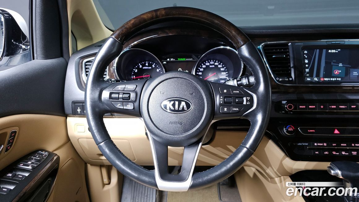 Kia Canival 2019