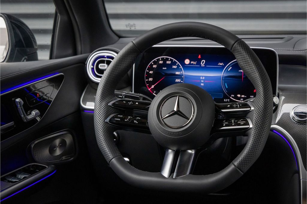 Mercedes-Benz GLC 300 2026